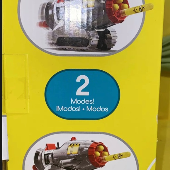 Minions The Rise of Gru Mini Missile Fire Blaster - Picture 3 of 9